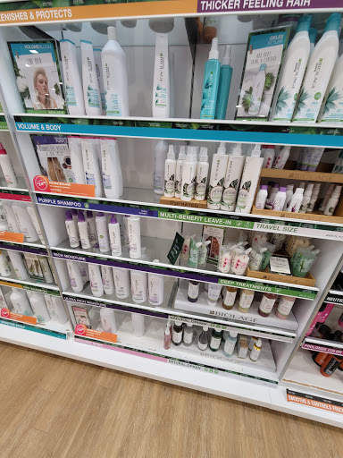 Hair Salon «Ulta Beauty», reviews and photos, 3181 Westgate Mall, Fairview Park, OH 44126, USA