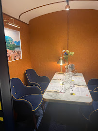 Atmosphère du Restaurant français Julie dans la cuisine à L'Aiguillon-la-Presqu'île - n°11