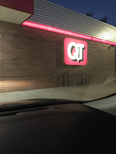 Gas Station «QuikTrip», reviews and photos, 4700 Lamar Ave, Mission, KS 66202, USA