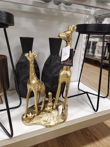 Department Store «T.J. Maxx & HomeGoods», reviews and photos, 221 N West End Blvd, Quakertown, PA 18951, USA