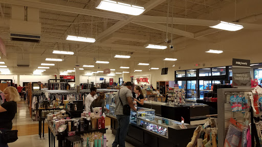 Department Store «T.J. Maxx», reviews and photos, 800 Cypress Gardens Blvd, Winter Haven, FL 33880, USA