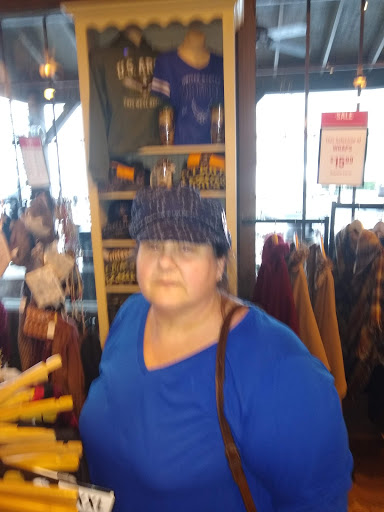 American Restaurant «Cracker Barrel Old Country Store», reviews and photos, 4758 Lanier Islands Pkwy, Buford, GA 30518, USA