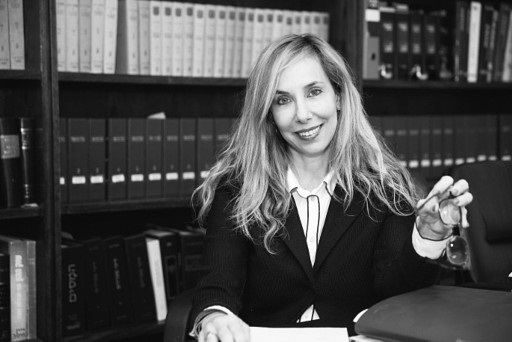 עורכת דין דנה רוזנשטין ניר - דיני בנקאות | עורך דין מקרקעין
