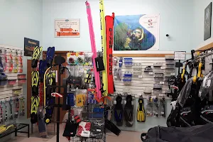 Deans Sport and Dive image