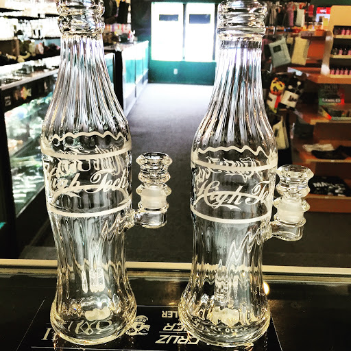 Tobacco Shop «Herb -N- Legend Smoke Shop», reviews and photos, 3624 Washington Ave, Houston, TX 77007, USA