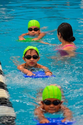 Escuela De Natacion Los Molinos