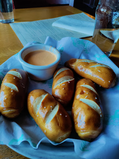 Pub «McMenamins Bagdad Theater & Pub», reviews and photos, 3702 SE Hawthorne Blvd, Portland, OR 97214, USA