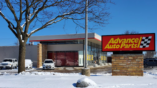 Auto Parts Store «Advance Auto Parts», reviews and photos, 696 Roosevelt Rd, Glen Ellyn, IL 60137, USA