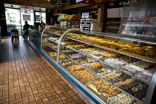 Donut Shop «Happy Donuts», reviews and photos, 1062 S De Anza Blvd C101, San Jose, CA 95129, USA