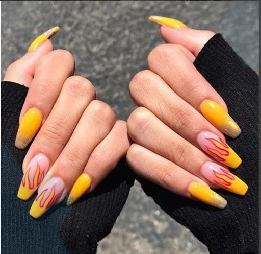 Cheap acrylic nails Los Angeles