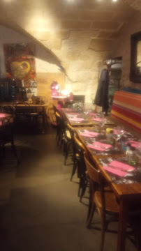 Atmosphère du Restaurant français Restaurant Arles - La Mule Blanche - n°8