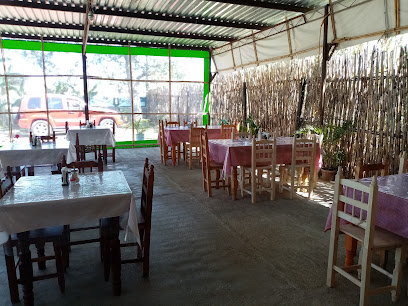 Comedor Campestre - Avenida libertad, Cam. a San Lorenzo, 71220 Santa María Atzompa, Oax., Mexico