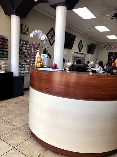 Nail Salon «AZ Tip & Toes Nails and Spa», reviews and photos, 15425 S 48th St # 106, Phoenix, AZ 85044, USA