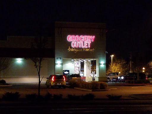 Grocery Store «Grocery Outlet Bargain Market», reviews and photos, 878 Molalla Ave, Oregon City, OR 97045, USA