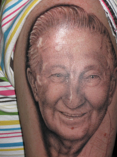 Tattoo Shop «Valhallas Gate Tattoo», reviews and photos, 201 Caldwell Blvd, Nampa, ID 83651, USA