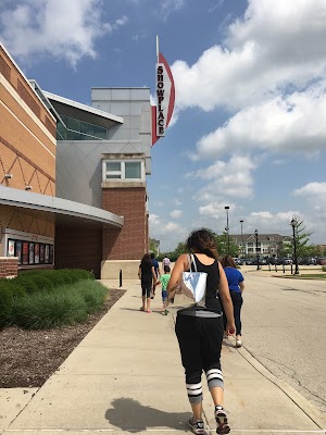 AMC Naperville 16 - photo 32