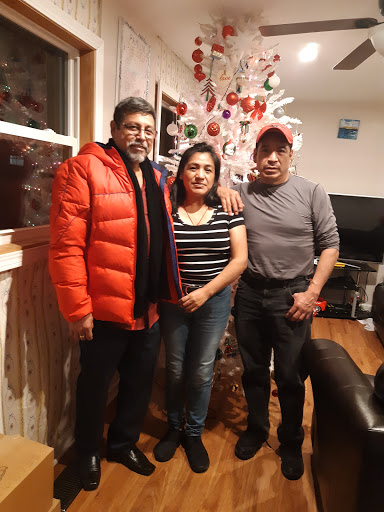 Shopping Mall «Hillcrest Shopping Center», reviews and photos, 1701 N Larkin Ave, Crest Hill, IL 60403, USA