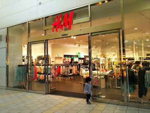 H&M ららぽーと新三郷店