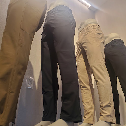 Sportswear Store «lululemon», reviews and photos, 4555 W 119th St, Leawood, KS 66209, USA