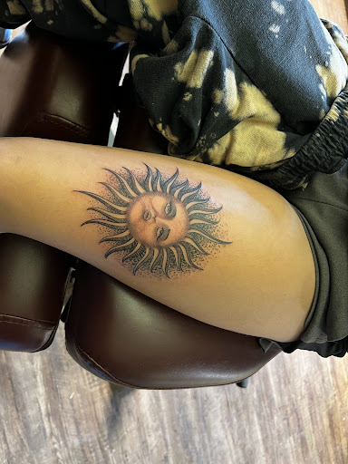 Tattoo Shop «Mountainside Tattoo & Piercing VT», reviews and photos, 55 Square, Bellows Falls, VT 05101, USA