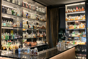 Mr White Cocktail Bar image