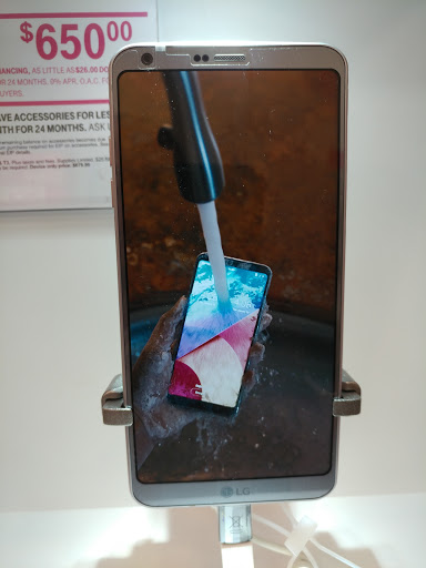 Cell Phone Store «T-Mobile», reviews and photos, 755 NJ-18, East Brunswick, NJ 08816, USA