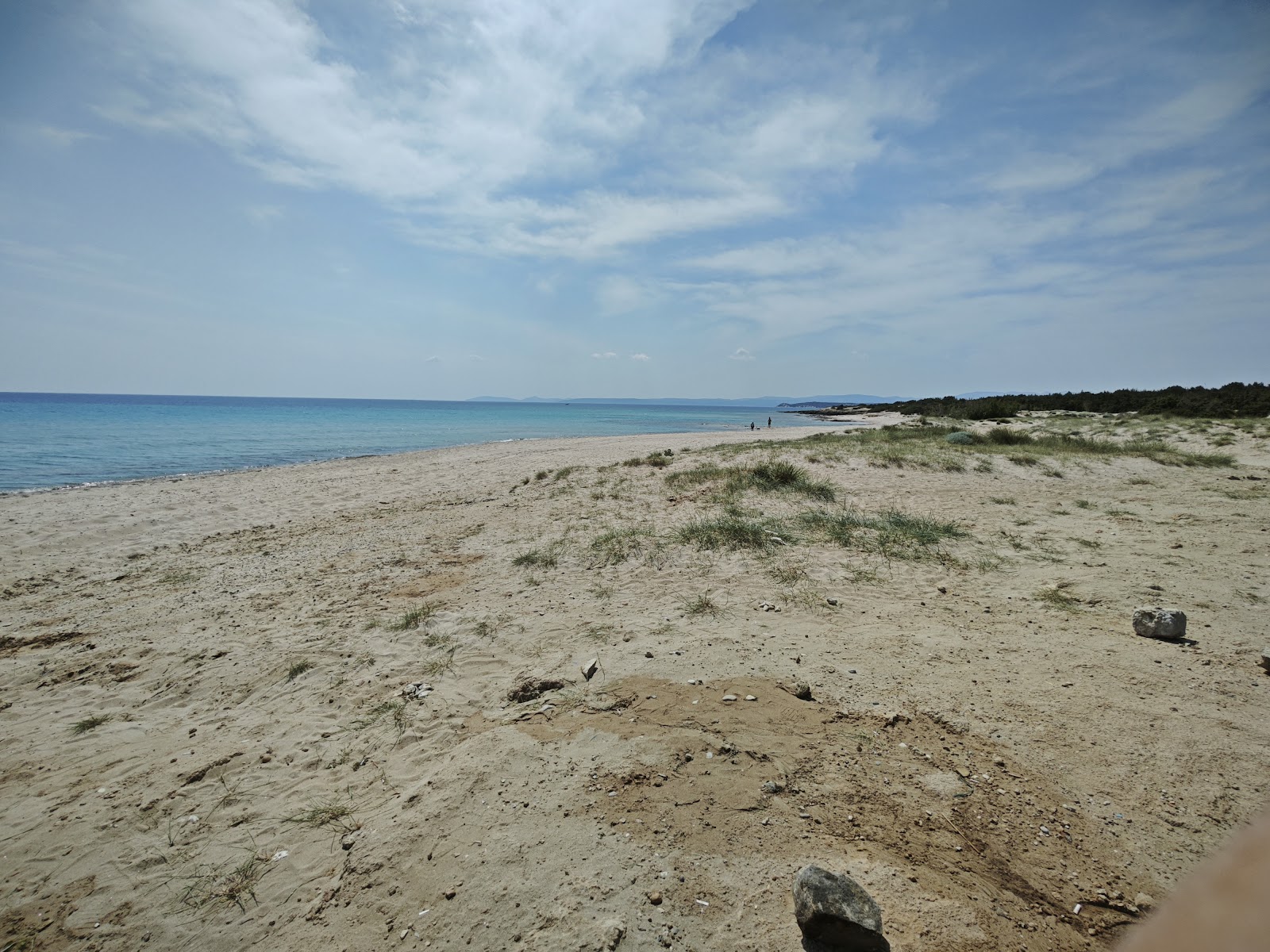 Photo de Catal Azmak Halk Plaji situé dans une zone naturelle