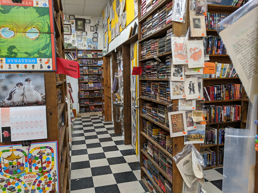 Book Store «Wonder Book & Video», reviews and photos, 1306 W Patrick St, Frederick, MD 21703, USA