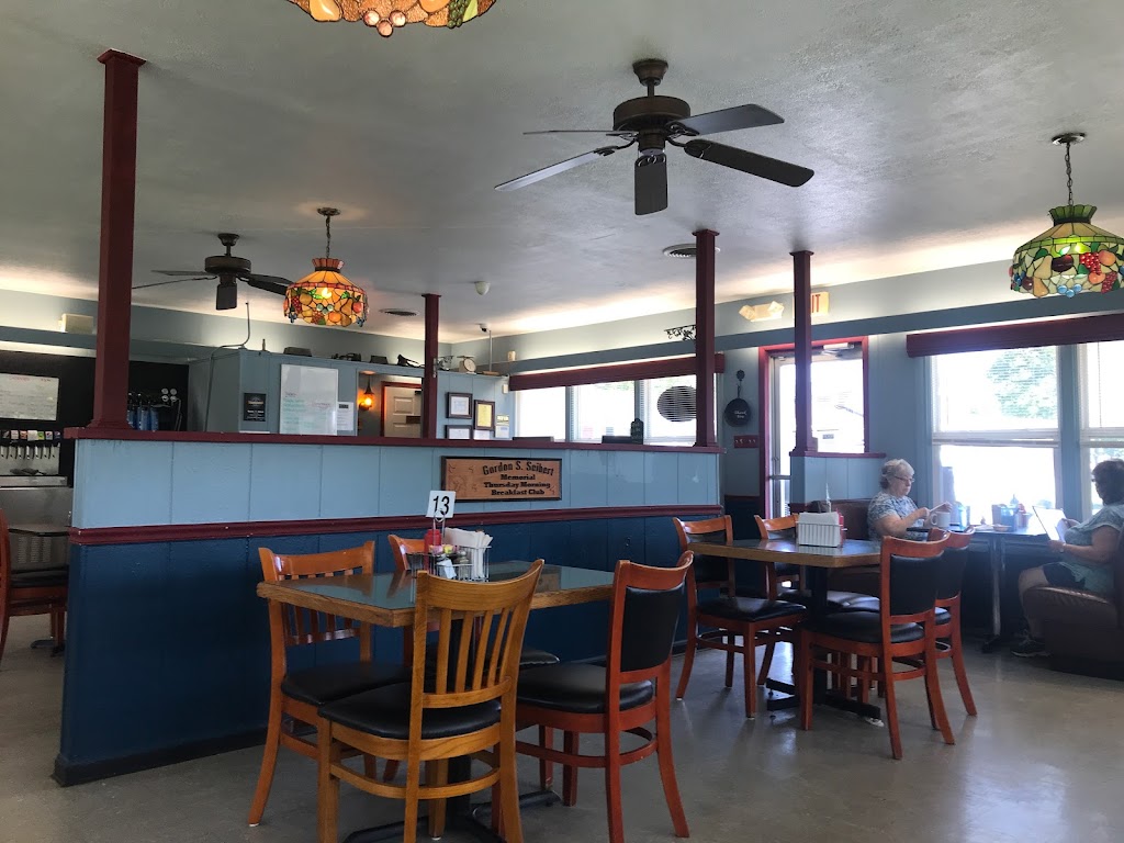 Route 11 Diner 22664