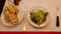 Salade César du Restaurant Le Relais de l'Entrecôte à Paris - n°4