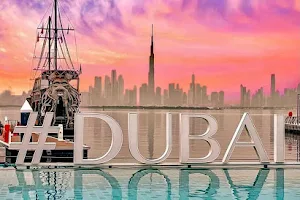 Black Pearl Pirate Boat by Tour Dubai image