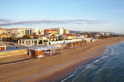 Photo de Plage de Daimus avec rivage droit, long