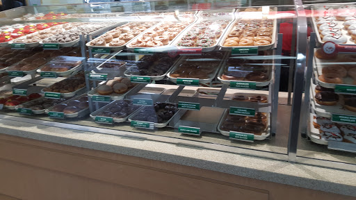 Bakery «Krispy Kreme Doughnuts», reviews and photos, 32450 Dyer St, Union City, CA 94587, USA