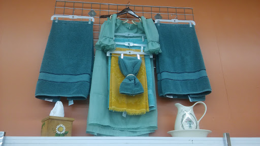 Thrift Store «Collins Ave Thrift Store», reviews and photos, 4020 Frederick Ave, Baltimore, MD 21229, USA