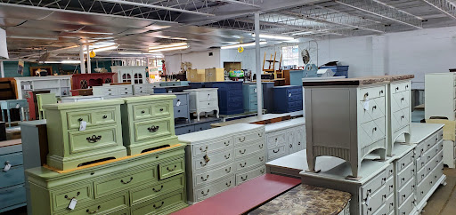Used Furniture Store «C&D Second Chance», reviews and photos, 201 N Poplar Ave, Sanford, FL 32771, USA