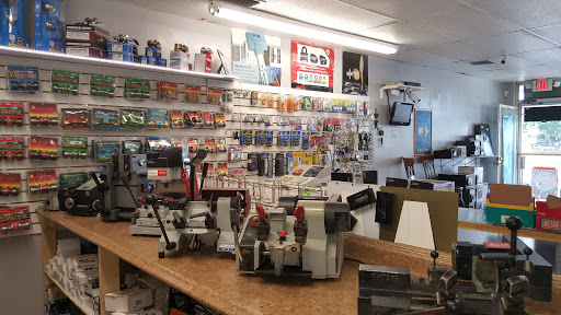 Locksmith «Cerrajero Liberty Locksmith Miami (cerrajeria)», reviews and photos, 10849 SW 40th St, Miami, FL 33165, USA