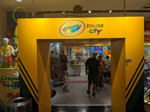 Craft Store «Crayola Store Crown Center», reviews and photos, 200 E 25th St, Kansas City, MO 64108, USA