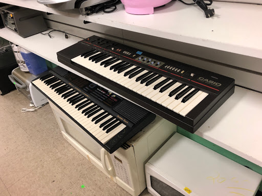 Thrift Store «Island Thrift», reviews and photos, 1770 New York Ave, Huntington Station, NY 11746, USA