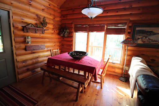 Cabin Rental Agency «Grumpsters Log Cabins», reviews and photos, 535 Ash St, McGregor, IA 52157, USA