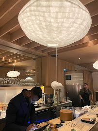 Atmosphère du Restaurant DokiDoki Marbeuf - Finest Handroll Bar à Paris - n°4