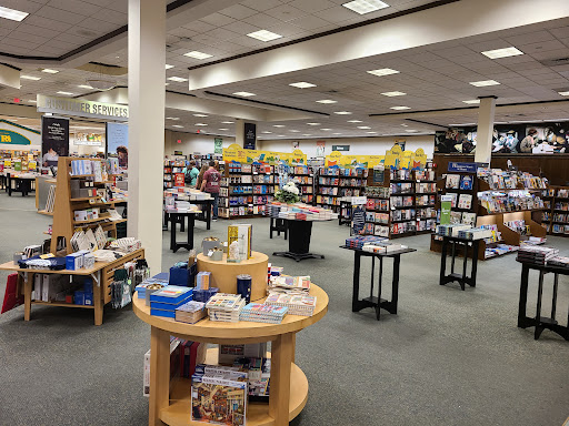 Book Store «Barnes & Noble», reviews and photos, 7663 Mall Rd, Florence, KY 41042, USA