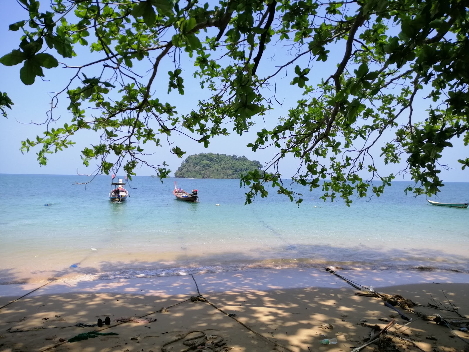 LangKhao Beach photo #7