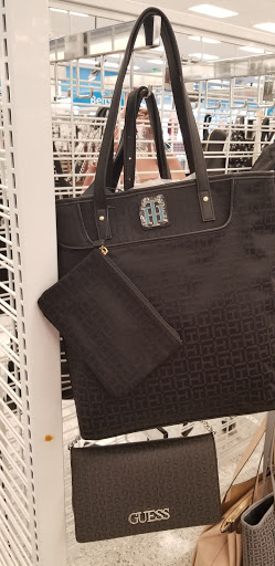 Shopping Mall «Penn Mar Shopping Center», reviews and photos, 2950 Donnell Dr, Forestville, MD 20747, USA