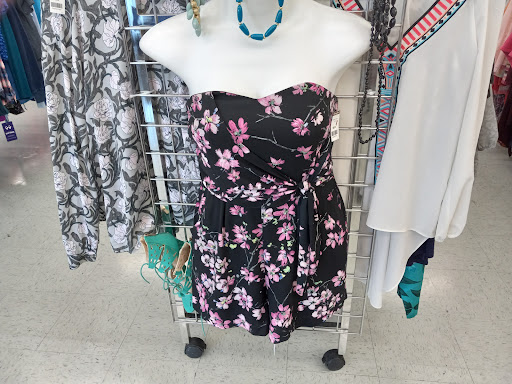 Thrift Store «Goodwill», reviews and photos