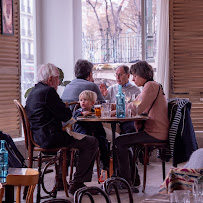 Atmosphère du Restaurant Blum Brasserie Pizzeria à Marseille - n°15