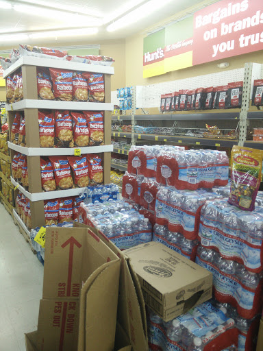 Grocery Store «Grocery Outlet Bargain Market», reviews and photos, 4157 NW U.S. 101 #101, Lincoln City, OR 97367, USA