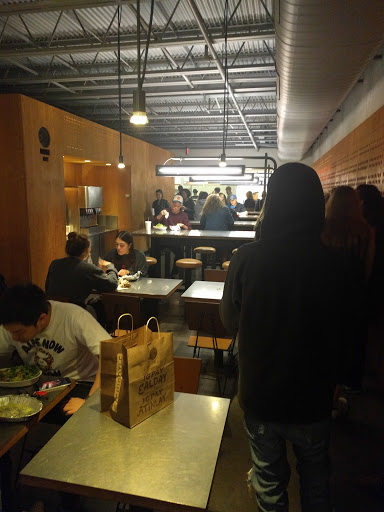 Mexican Restaurant «Chipotle Mexican Grill», reviews and photos, 129 Marshall St, Syracuse, NY 13210, USA