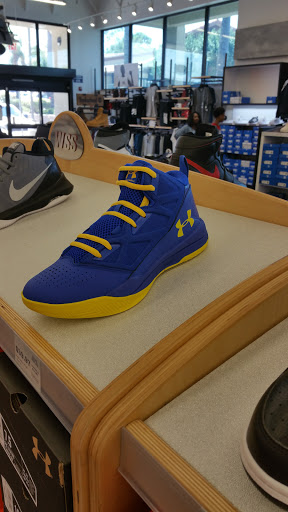 Shoe Store «WSS», reviews and photos, 1107 W 6th St, Corona, CA 92882, USA