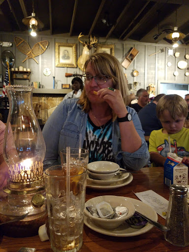 American Restaurant «Cracker Barrel Old Country Store», reviews and photos, 4001 S Frontage Rd, Vicksburg, MS 39180, USA