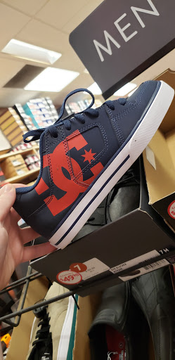 Clothing Store «Ross Dress for Less», reviews and photos, 2735 Harrison Ave NW, Olympia, WA 98502, USA